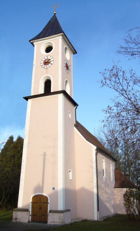 Kirche Neusling aussen